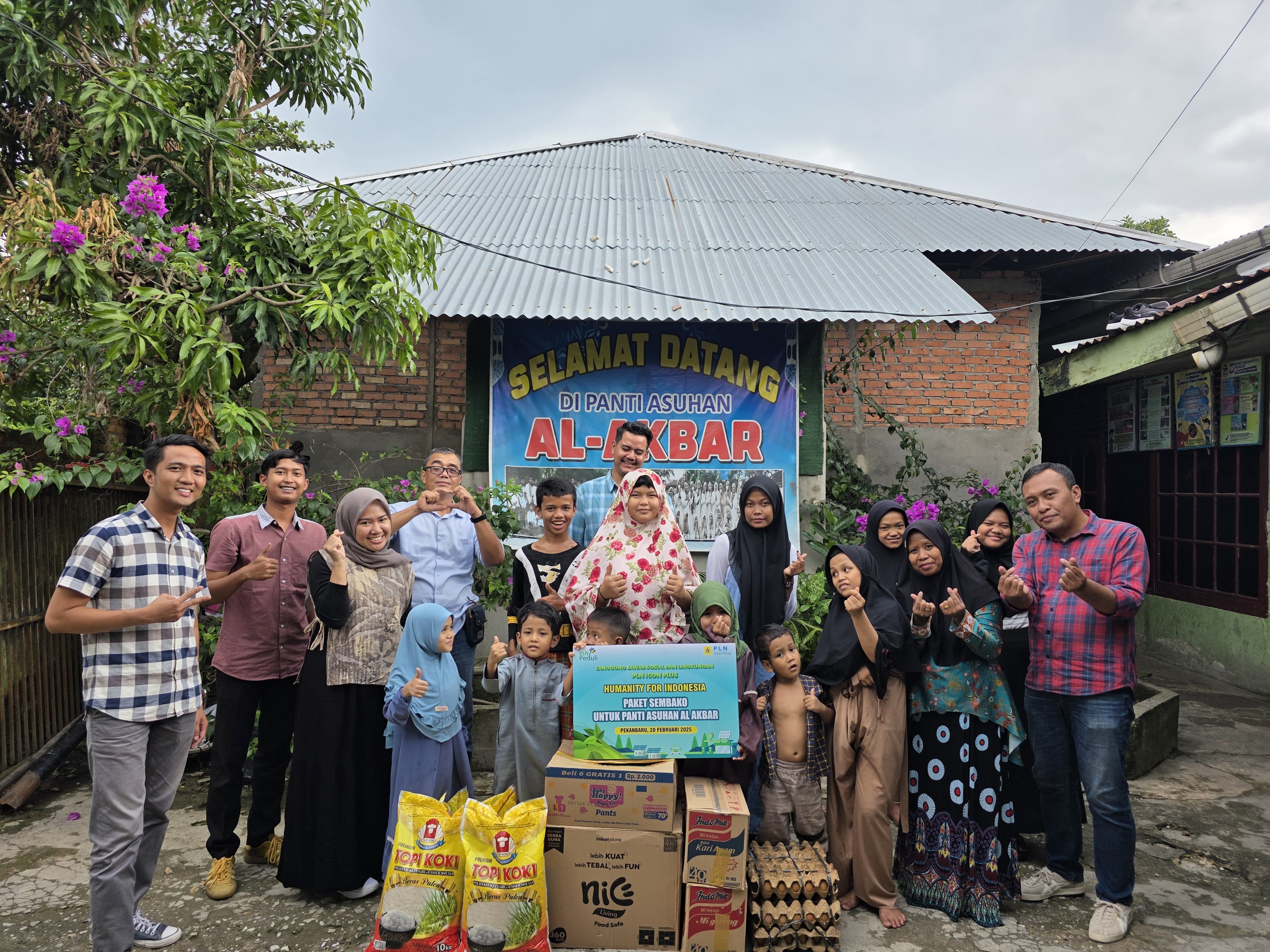 ## Humanity for Indonesia: PLN Icon Plus Wujudkan Komitmen Sosial dengan Menyalurkan Bantuan TJSL ke Panti Asuhan Al-Akbar